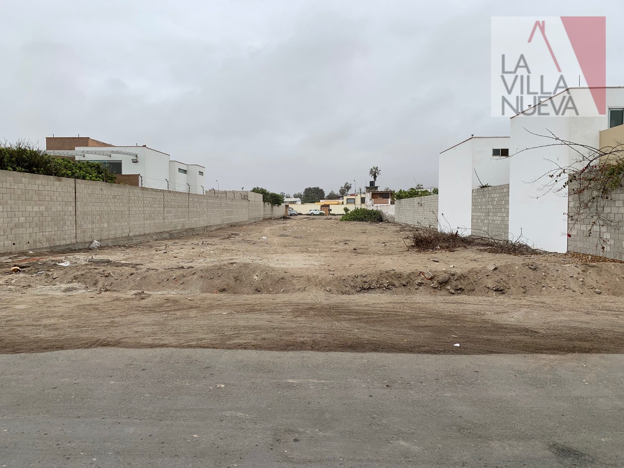 LA ENCANTADA DE VILLA VENTA DE TERRENO EN 2DA FILA CON VISTA AL MAR