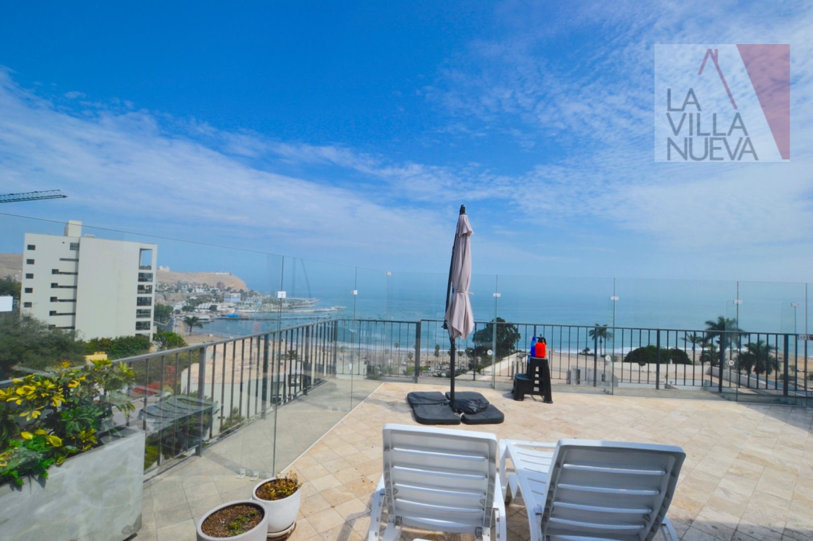 VISTA ESPECTACULAR AL MAR!! MALECON GRAU, DUPLEX CON AMPLIA TERRAZA