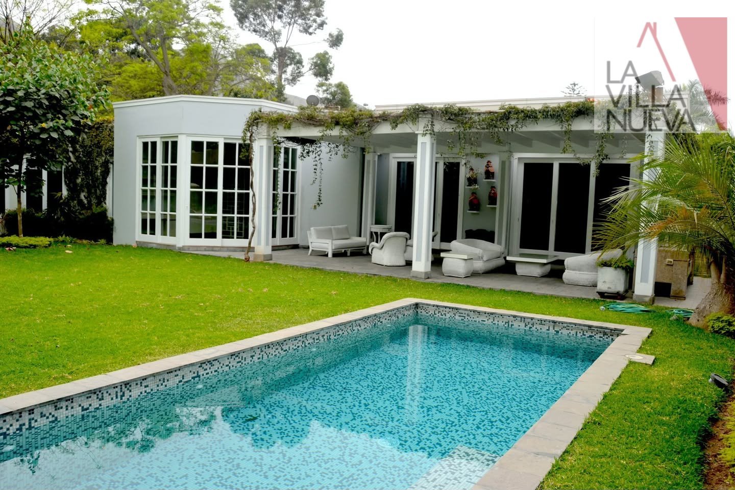 VENTA CASA DE 1 PLANTA CON PISCINA EN LA PRADERA DE LA MOLINA