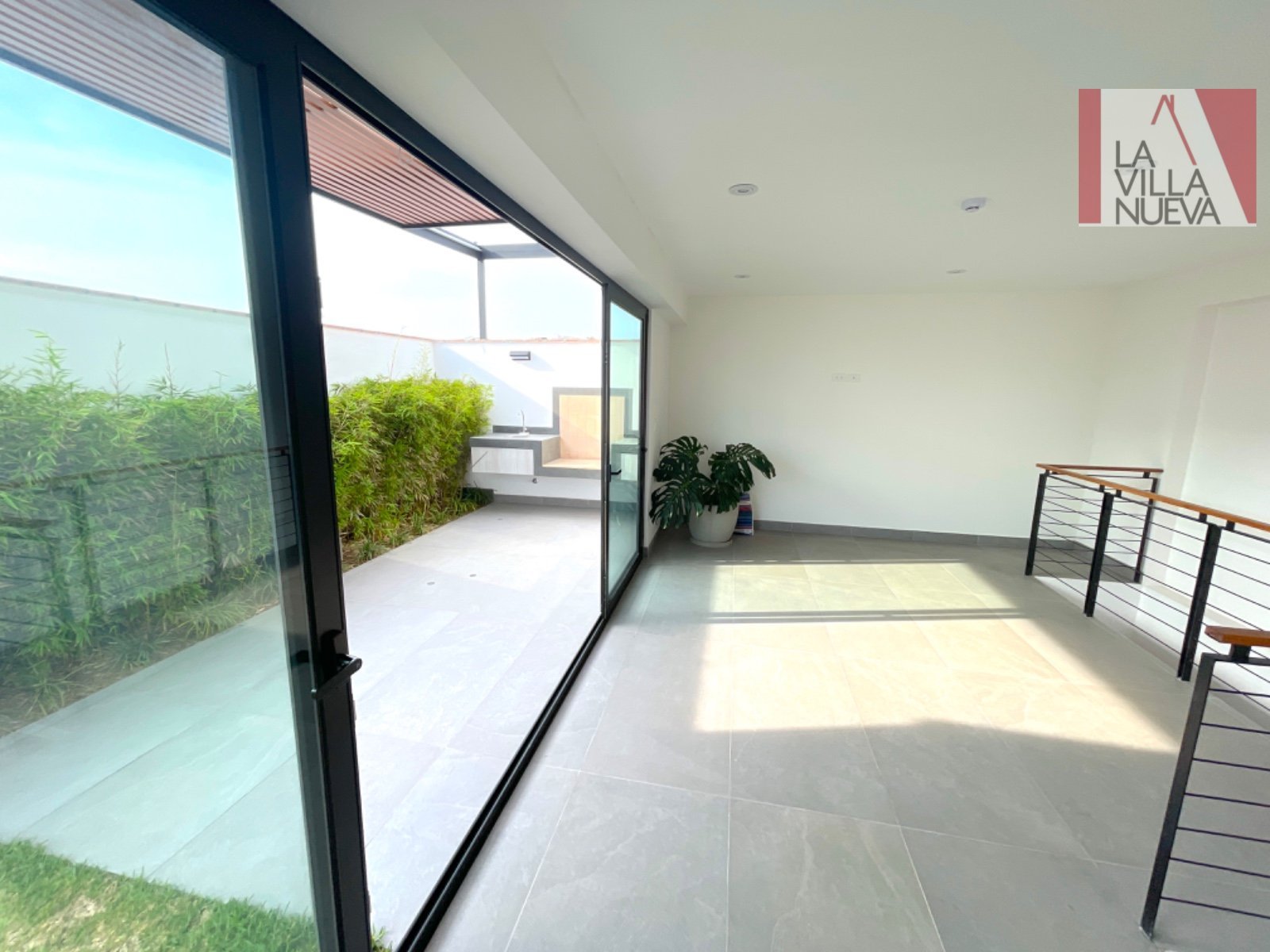 DUPLEX DE ESTRENO, CERCA A MALECON, ZONA CENTRICA